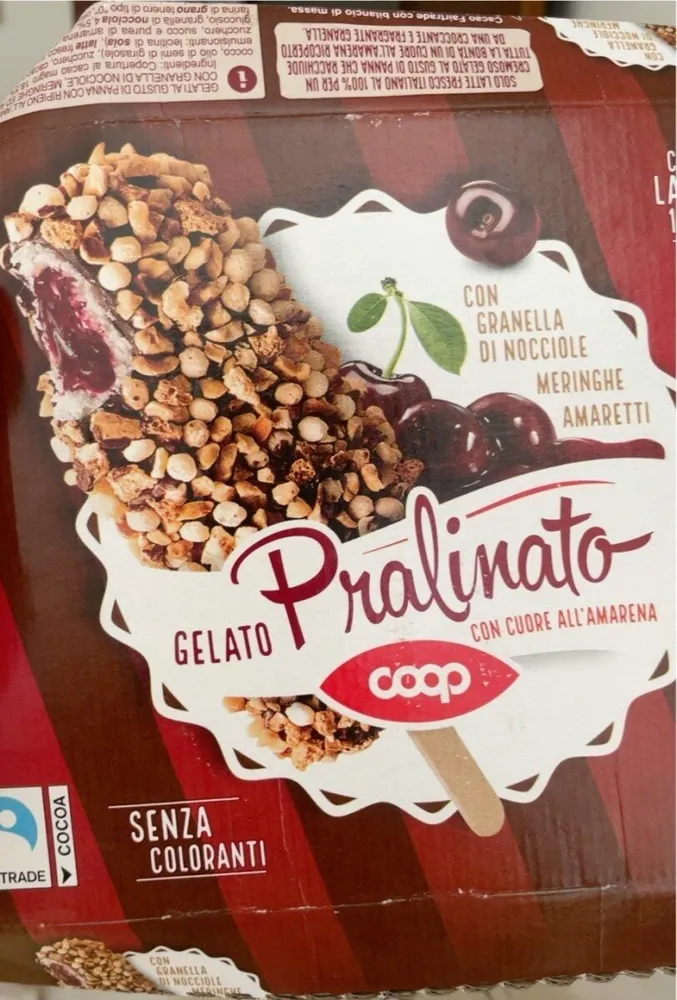 Gelato pralinato con cuore all'amarena