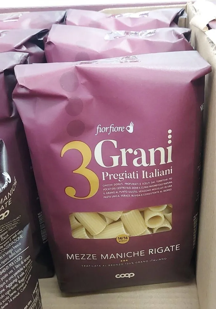Mezze maniche rigate