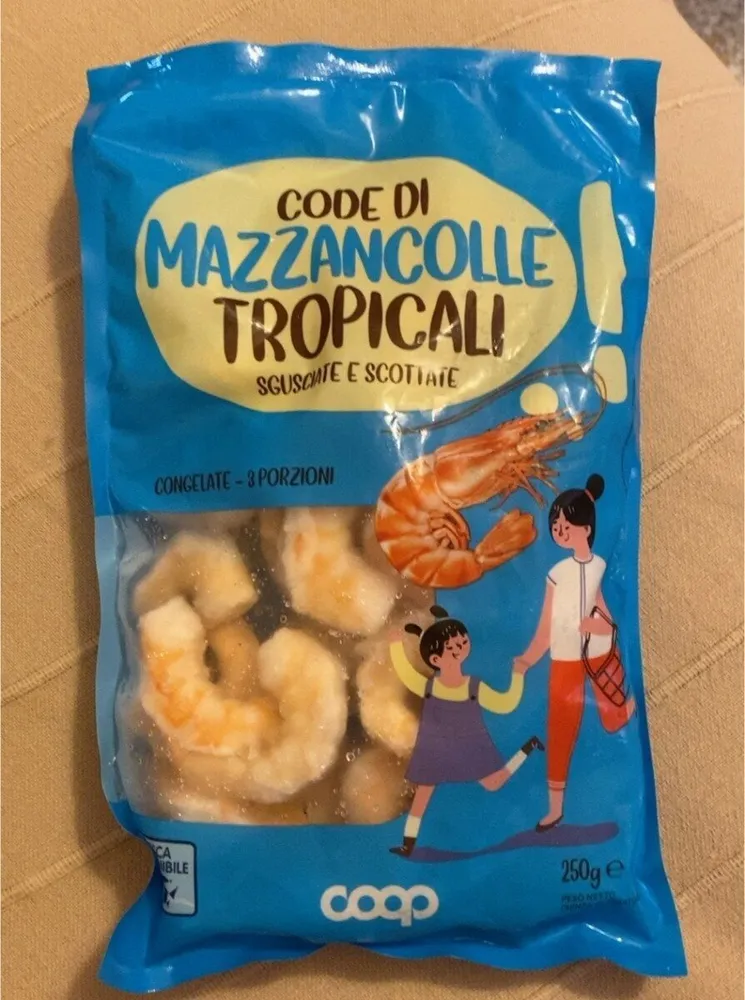 Code di mazzancolle tropicali sgusciate e scottate