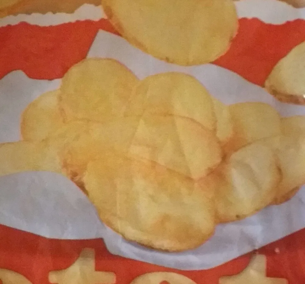 Patate a fette con buccia
