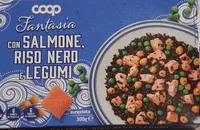 Fantasia con salmone riso nero e legumi