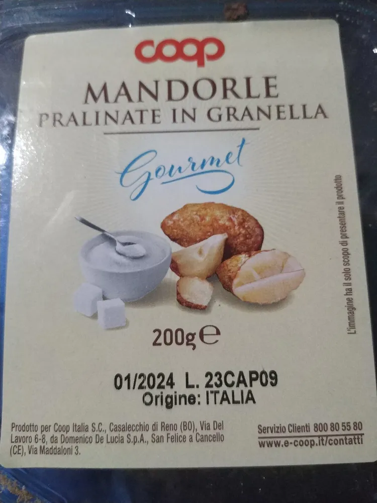 Mandorle pralinate in granella