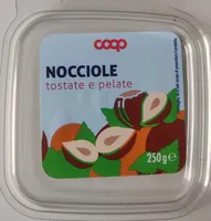 Nocciole tostate e pelate