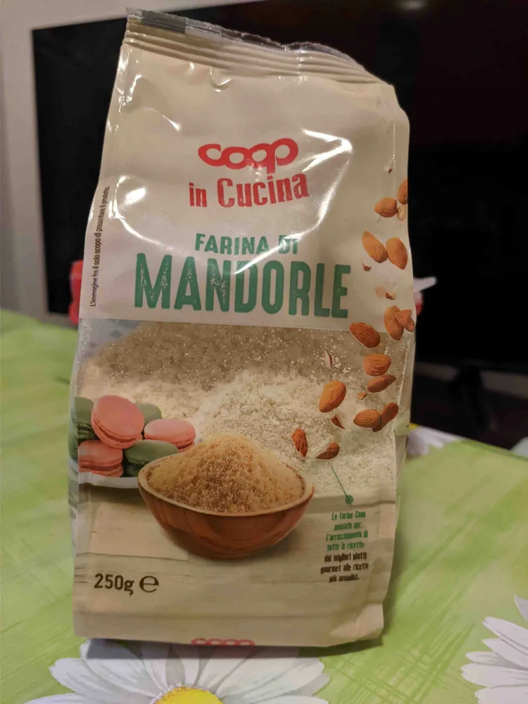 Farina di Mandorle