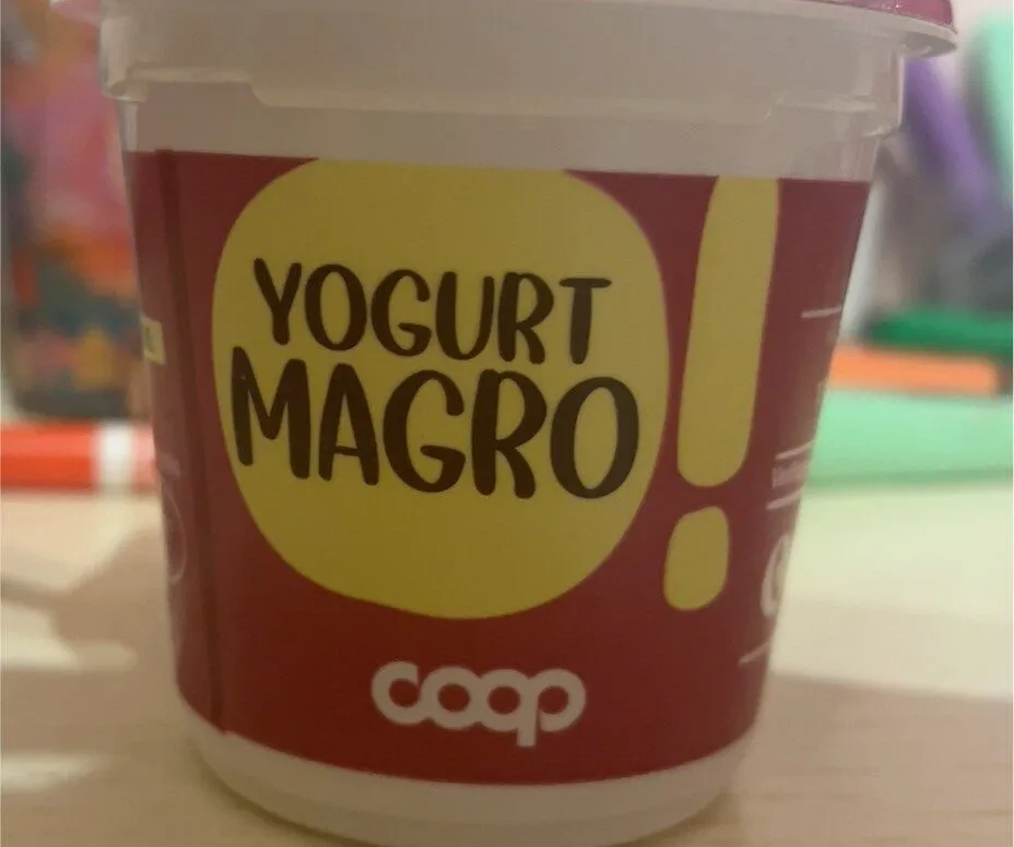 Yogurt magro ananas