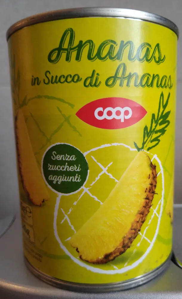 ananas in succo di ananas