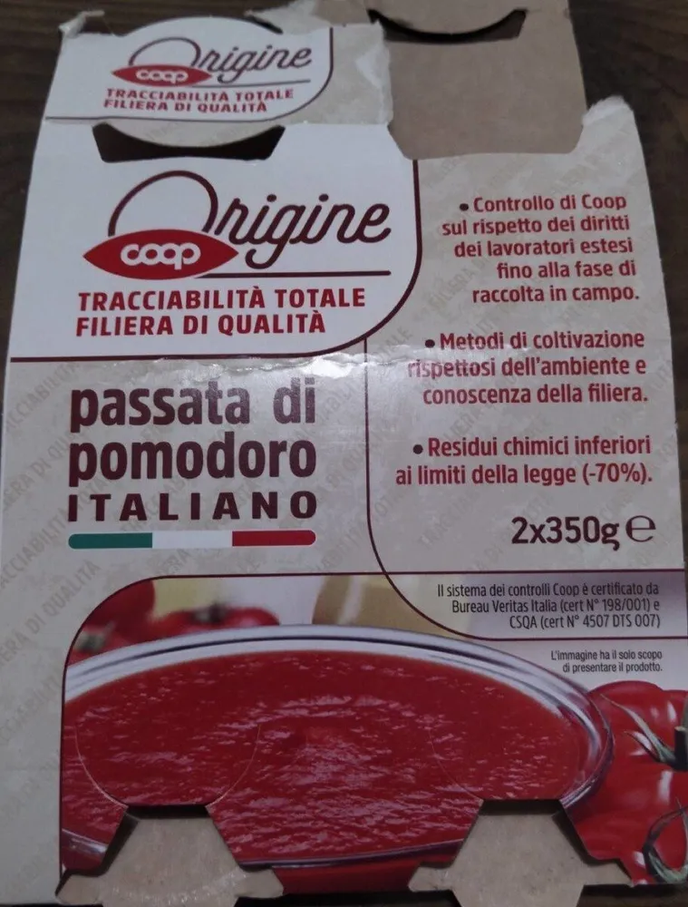 Passata di pomodoro italiano
