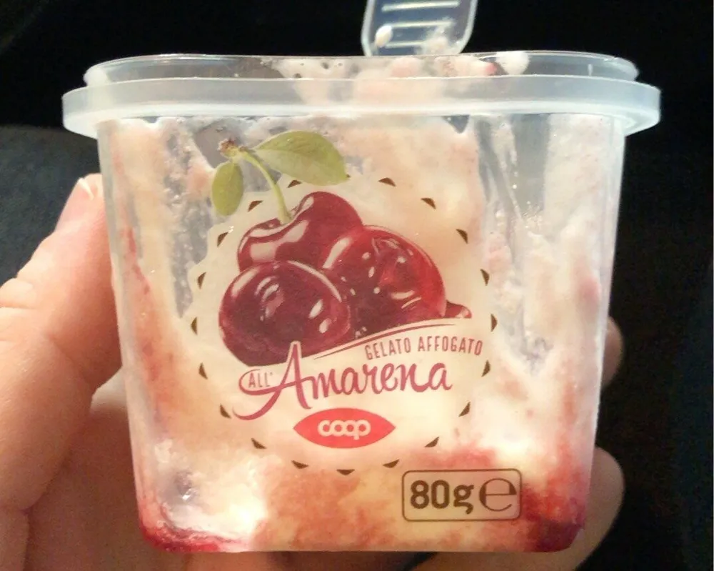Gelato affogato all’amarena