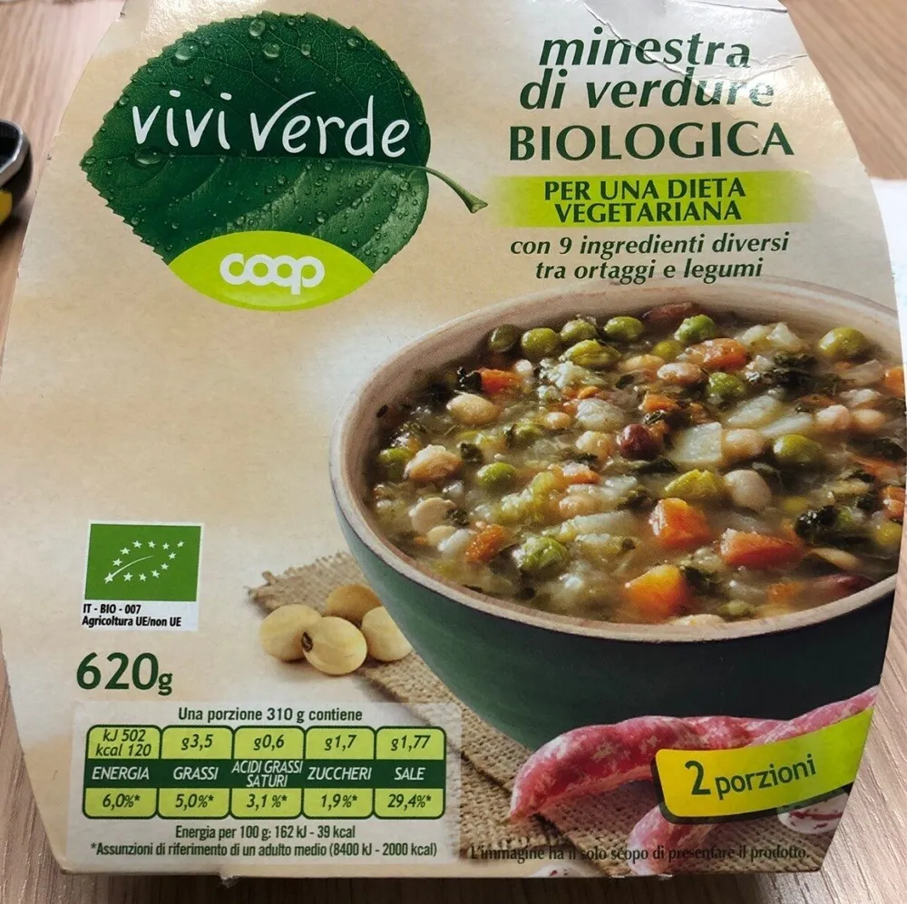 Minestra di verdure biologica