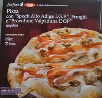 Pizza con speck Alto Adige