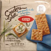 Crackers Salati senza granelli di sale in superficie