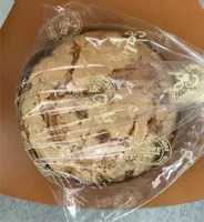 Panettone con glassa alle nocciole