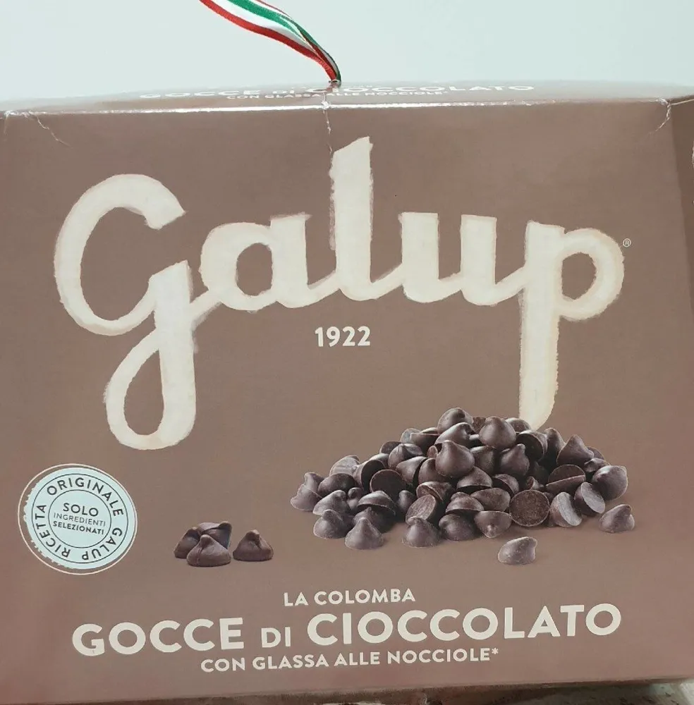 Comba gocce di cioccolato  con glassa alle nocciole