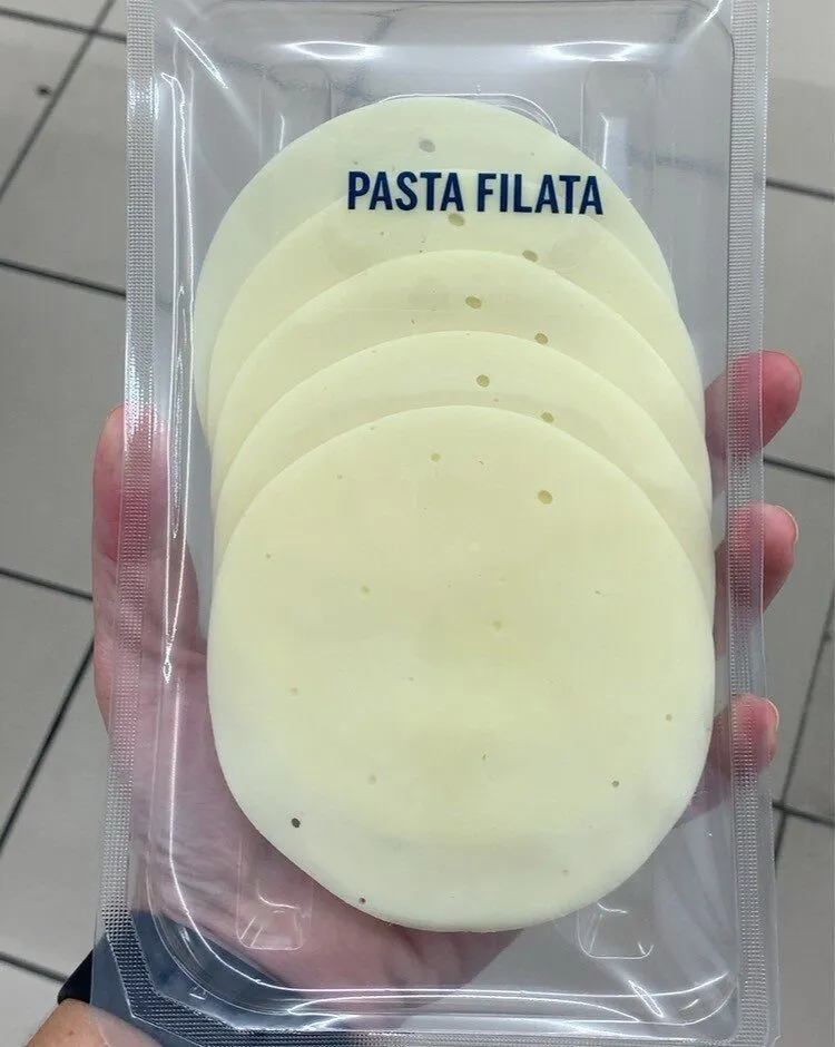 Formaggio a pasta filata a fette