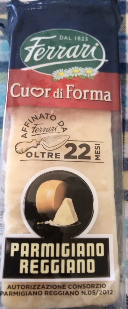 Cuor di forma parmigiano reggiano