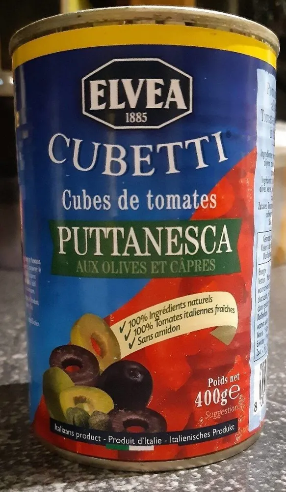 Cube de tomate aux olives et capres