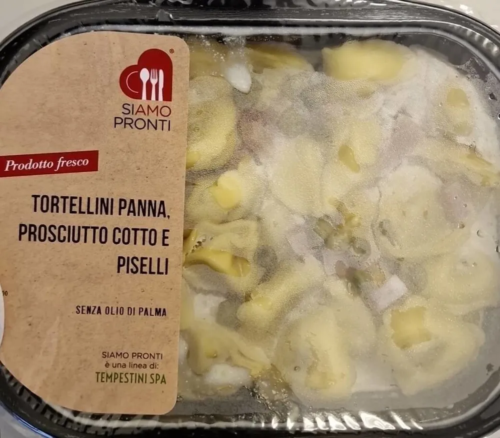 Tortellini panna,  prosciutto cotto e piselli