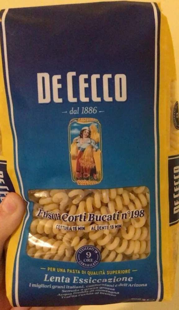 Fusilli corti bucati 198