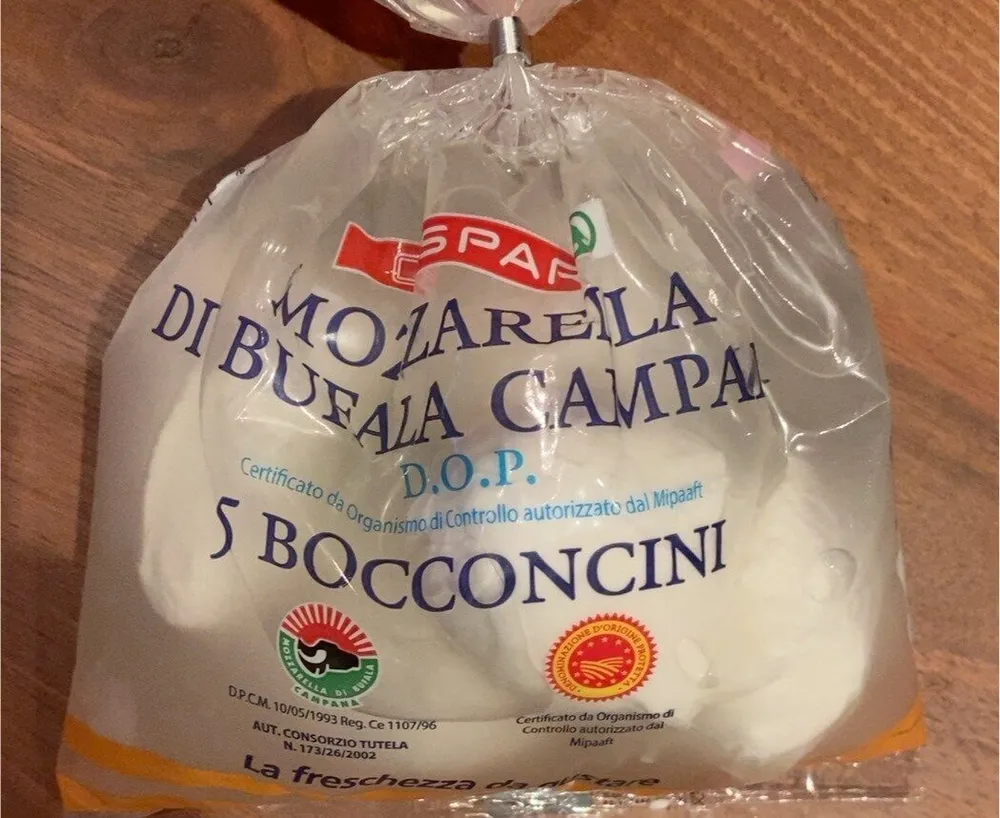 Mozzarella di bufala