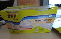 Yogurt magro senza lattosio