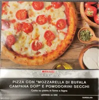 Pizza con mozzarella di bufala