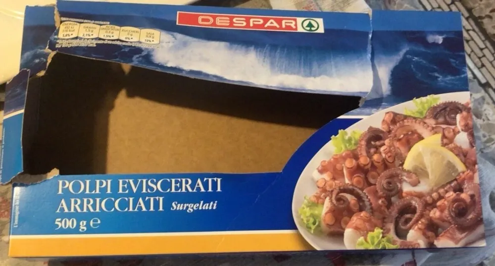 Polpi eviscerati arricciati