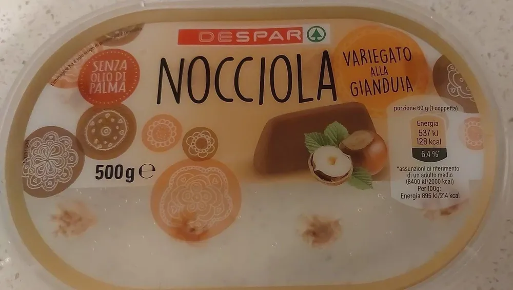 Gelato nocciola variegato alla gianduia