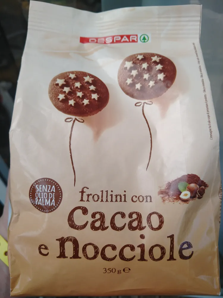 Frollini con cacao e nocciole
