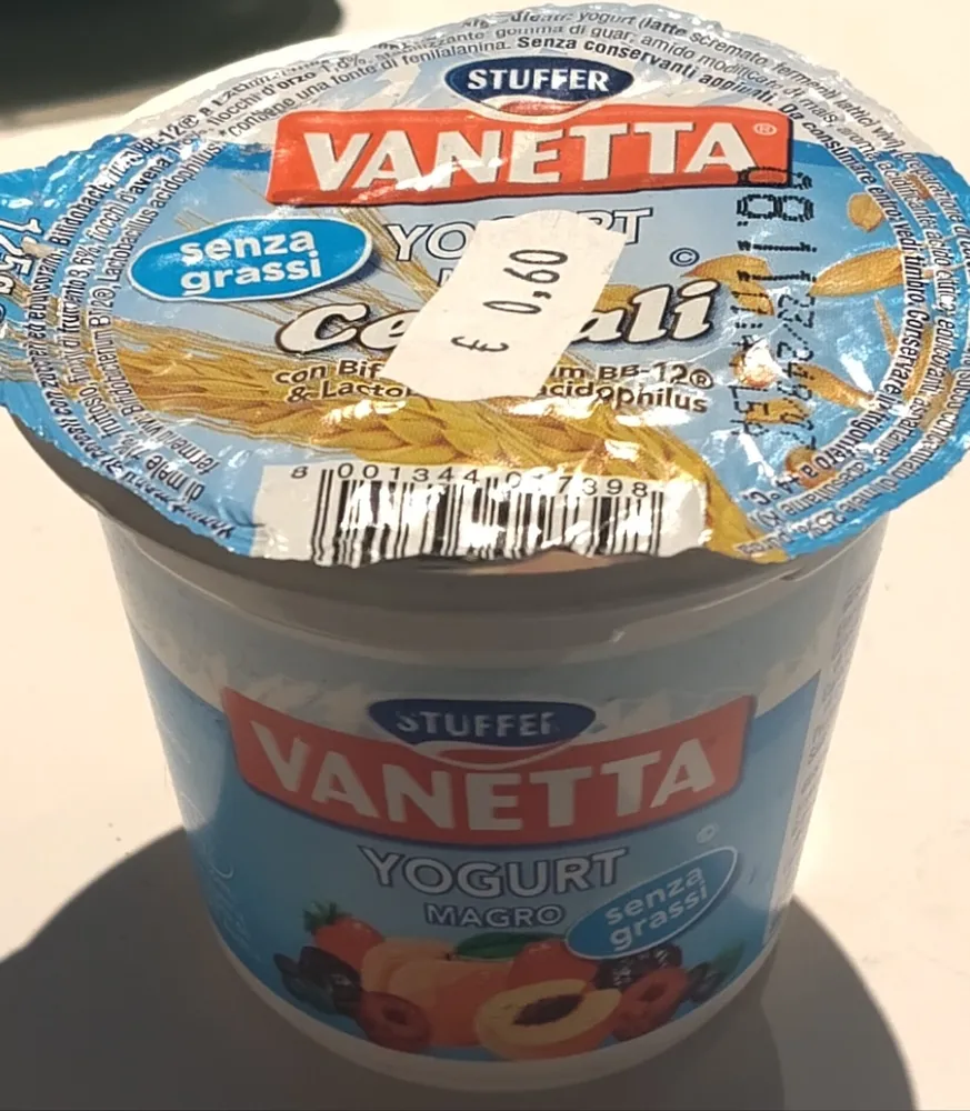 Yogurt magro cereali