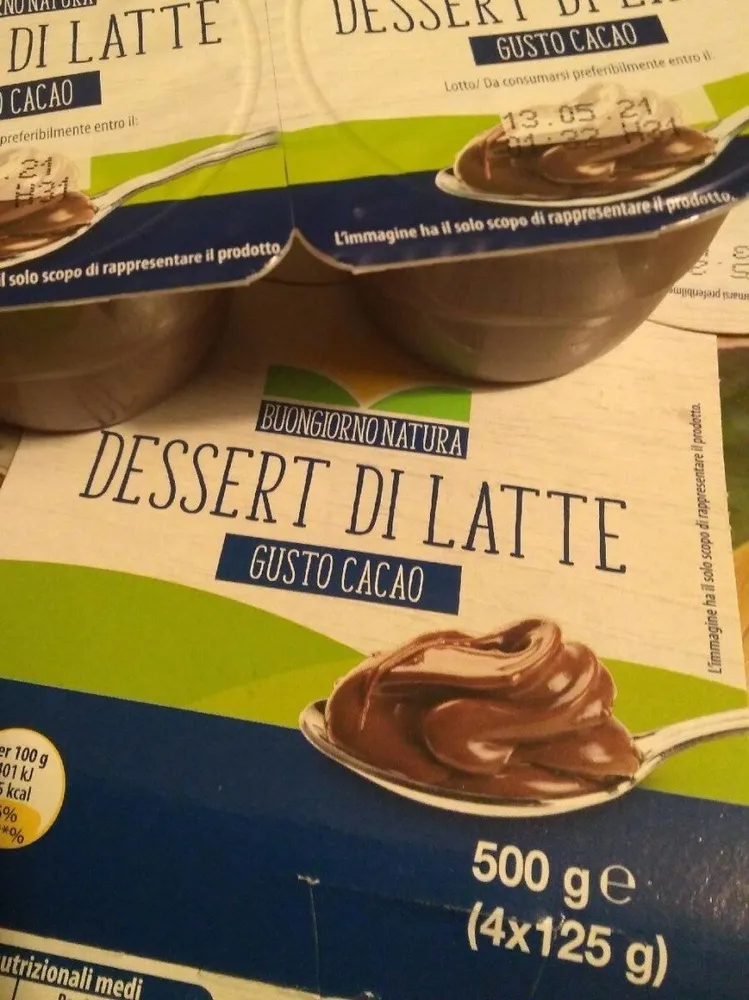 Dessert Di latte gusto cacao