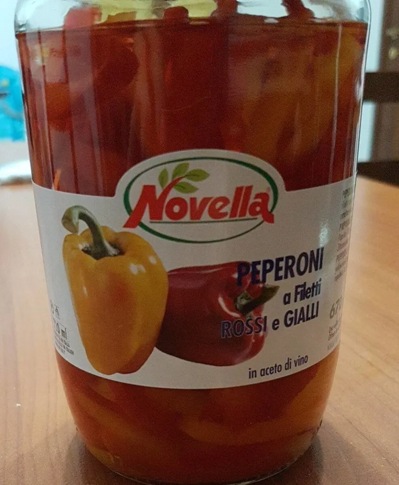 Peperoni a filetti rossi e gialli