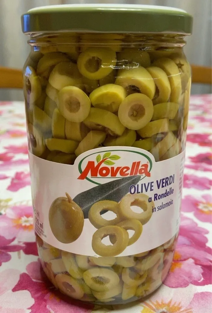 Olive verdi a rondelle in salamoia