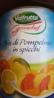 Tris di pompelmo in spicchi