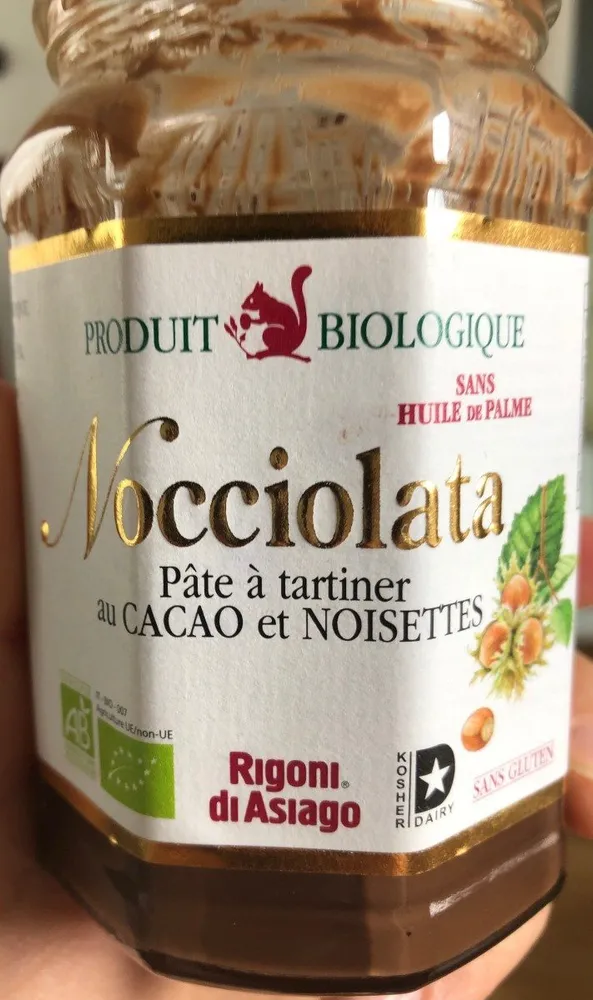 Pâte à tartiner au CACAO et NOISETTES