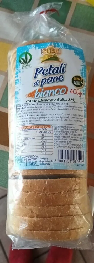 Petali di pane bianco