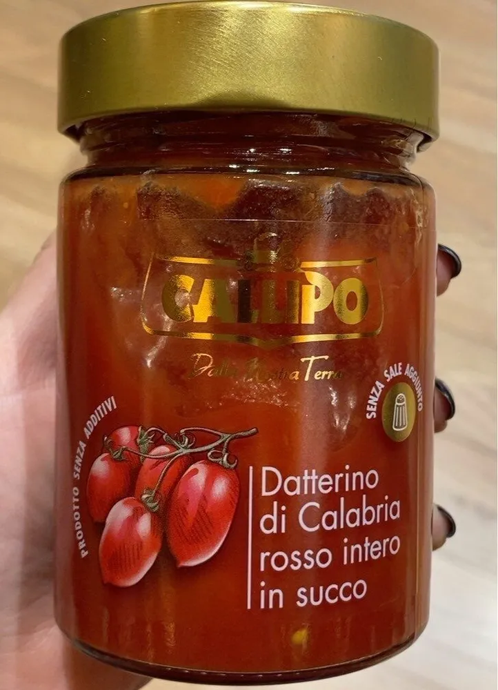 Datterino di calabria rosso intero in succo