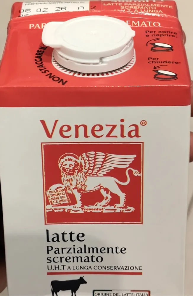 Latte 0,5 parzialmente scremato