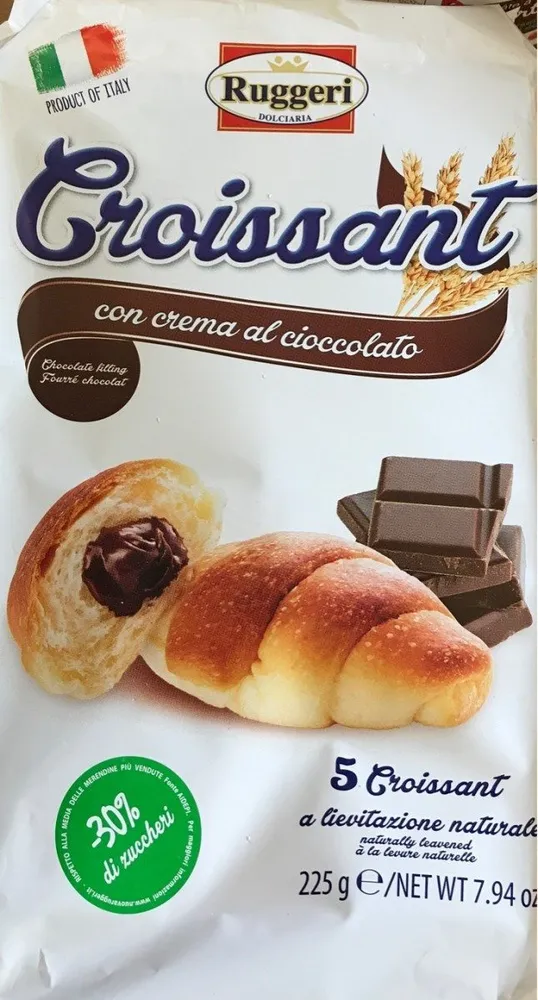 Croissant con crema al cioccolato