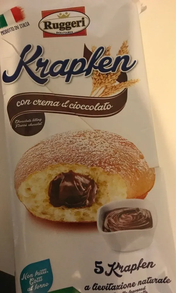 Krapfen con crema al cioccolato
