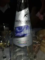 Acqua minerale frizzante