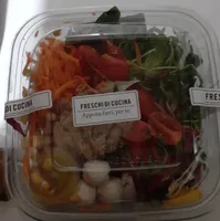 Insalata con tonno e mozzarelline