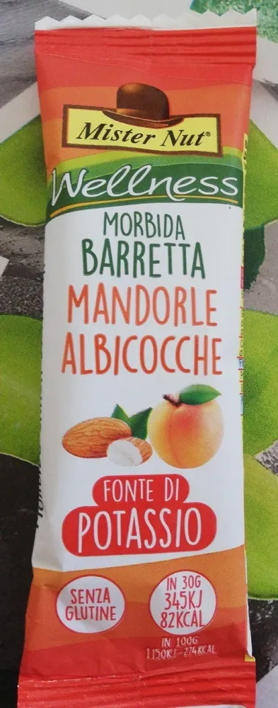 Morbida barretta mandorle e albicocche