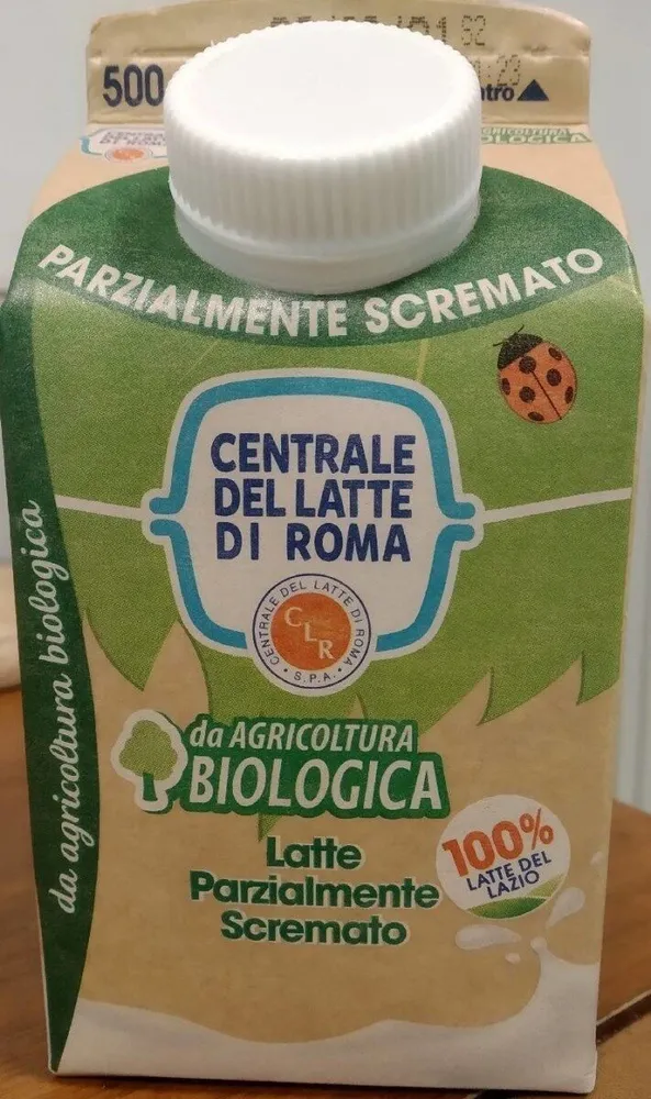 Latte fresco parzialmente scremato