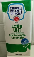Latte uht parzialmente scremato