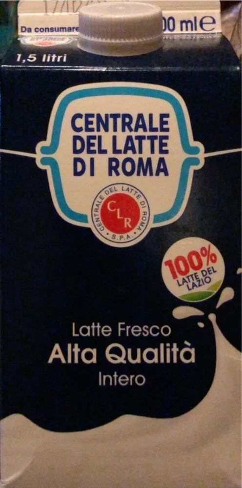 Latte fresco alta qualita intero