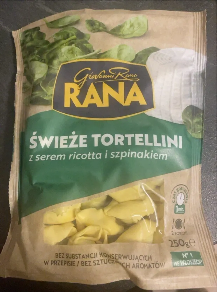 Świeże tortellini z serem ricotta i szpinakiem