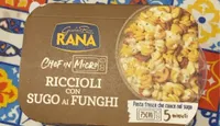 Chef in Micro Riccioli con Sugo ai Funghi