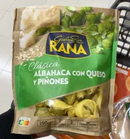 Albahaca con queso y piñones
