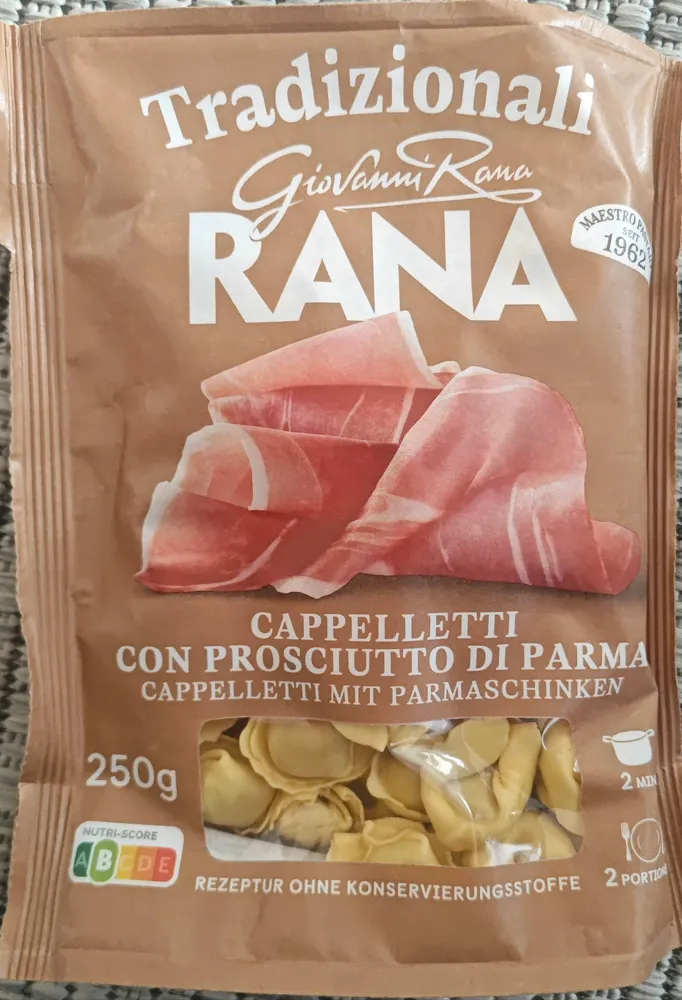 Cappelletti con prosciutto di Parma