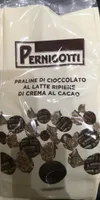Praline di cioccolato al latte ripiene di crema al cacao